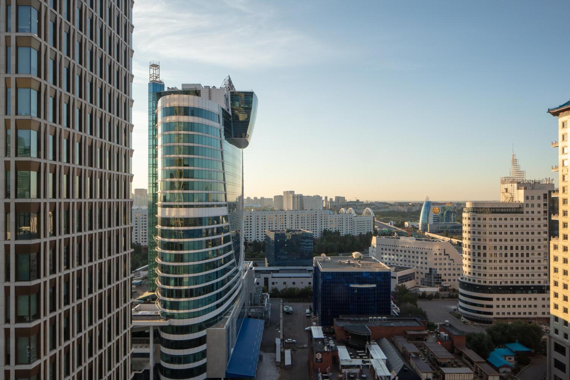 The Ritz-Carlton, Astana Hotel Exterior foto