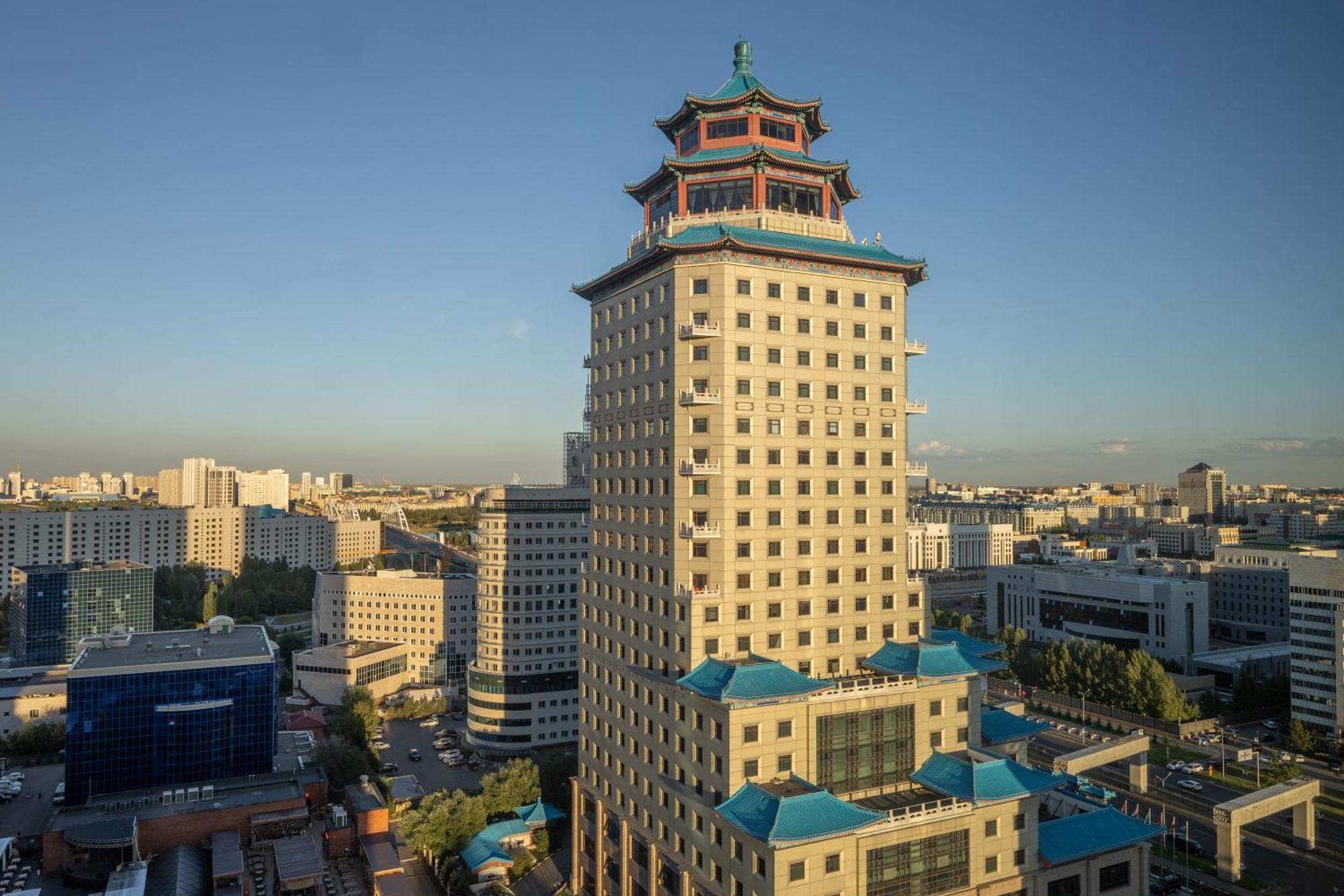 The Ritz-Carlton, Astana Hotel Exterior foto